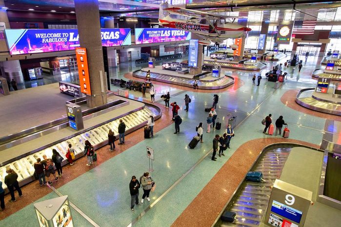 Top 10 sân bay tốt nhất thế giới 2021: Việt Nam góp mặt với 1 cái tên