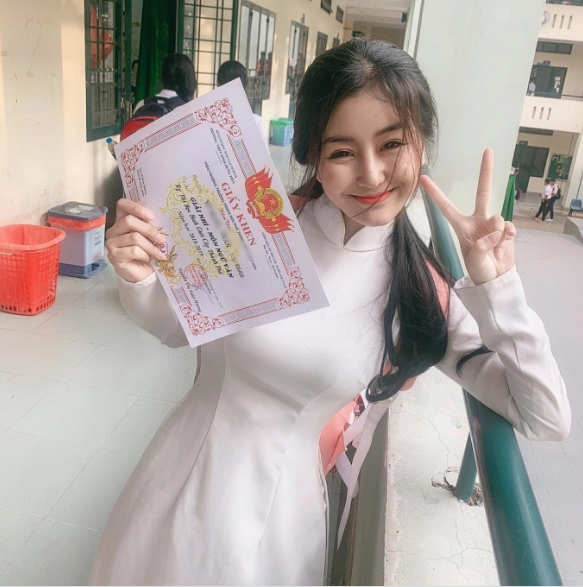 Bỏ tặng giấy khen HS tiên tiến, mọi thứ giờ chỉ còn là ký ức