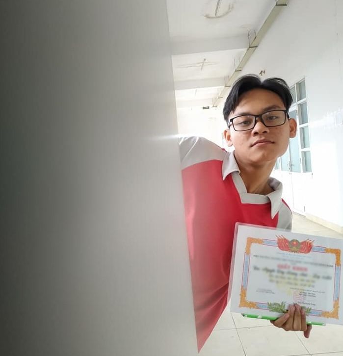 Bỏ tặng giấy khen HS tiên tiến, mọi thứ giờ chỉ còn là ký ức