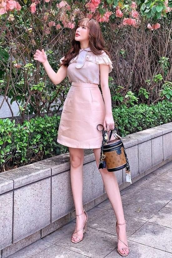 Xa vai diễn, Nam đụng hàng túi cặp lồng nghìn đô với mỹ nhân Việt