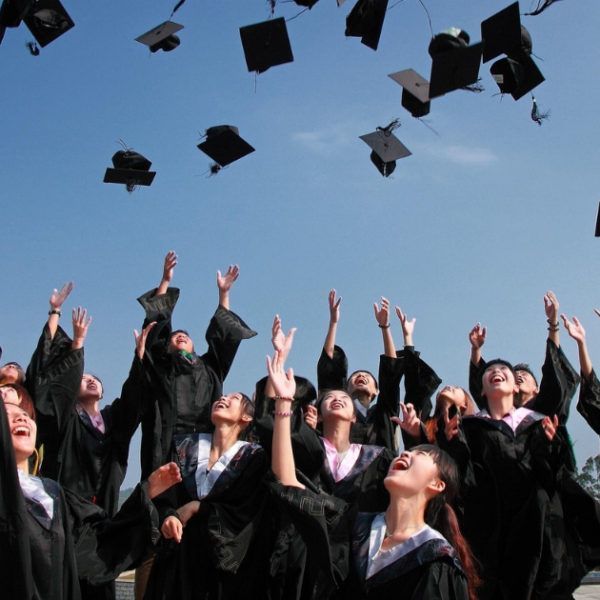 2k3 trượt đại học, bố mẹ phản ứng: Giờ sao tao dám nhìn mặt ai nữa