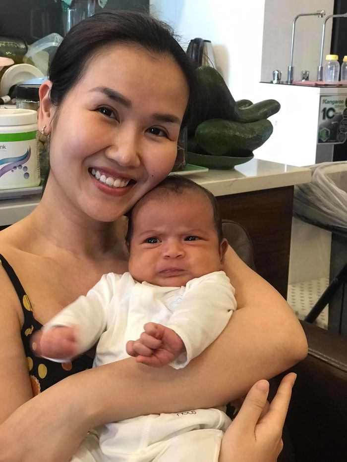 Bí quyết giảm gần 11kg sau sinh siêu nhanh của Võ Hạ Trâm