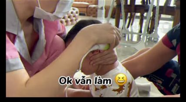 Biểu cảm nhóc tì Vbiz khi ba mẹ cắt tóc: Bo Thúi khóc kêu mẹ cứ làm