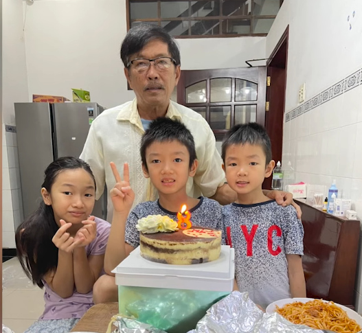 Nàng dâu số hưởng nhất VN: sinh 1 bé được 1 căn nhà, quất luôn 4 đứa