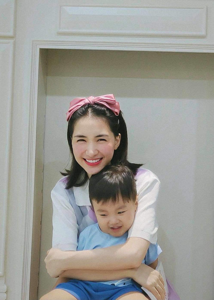 Bo Thúi chưa đầy 2 tuổi: Biết giả tiếng con dê, nói được giọng quê bố