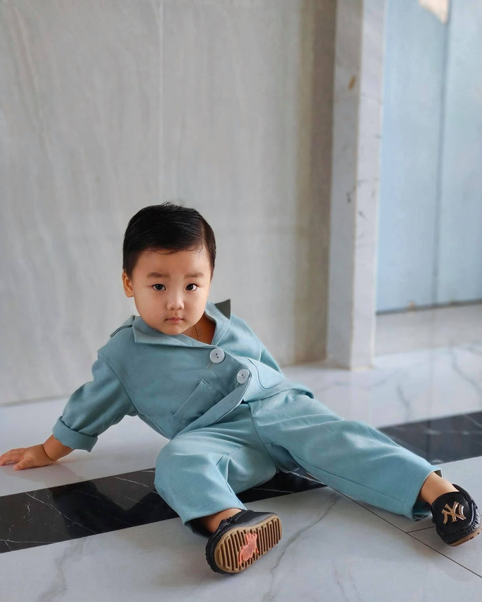 Bo Thúi chưa đầy 2 tuổi: Biết giả tiếng con dê, nói được giọng quê bố