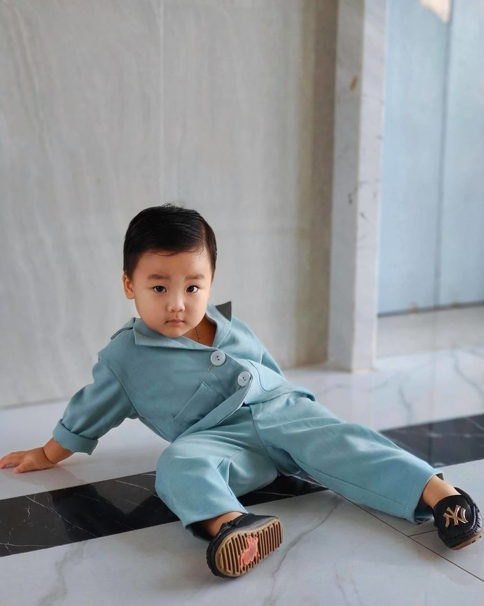 Bo Thúi gọi người dọn vệ sinh là bác lao công còn dặn cố gắng lên