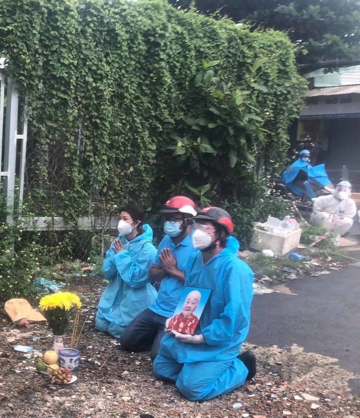 Chưa đầy 1 tuần, Việt Hương đã làm nhiều điều đáng nể phục