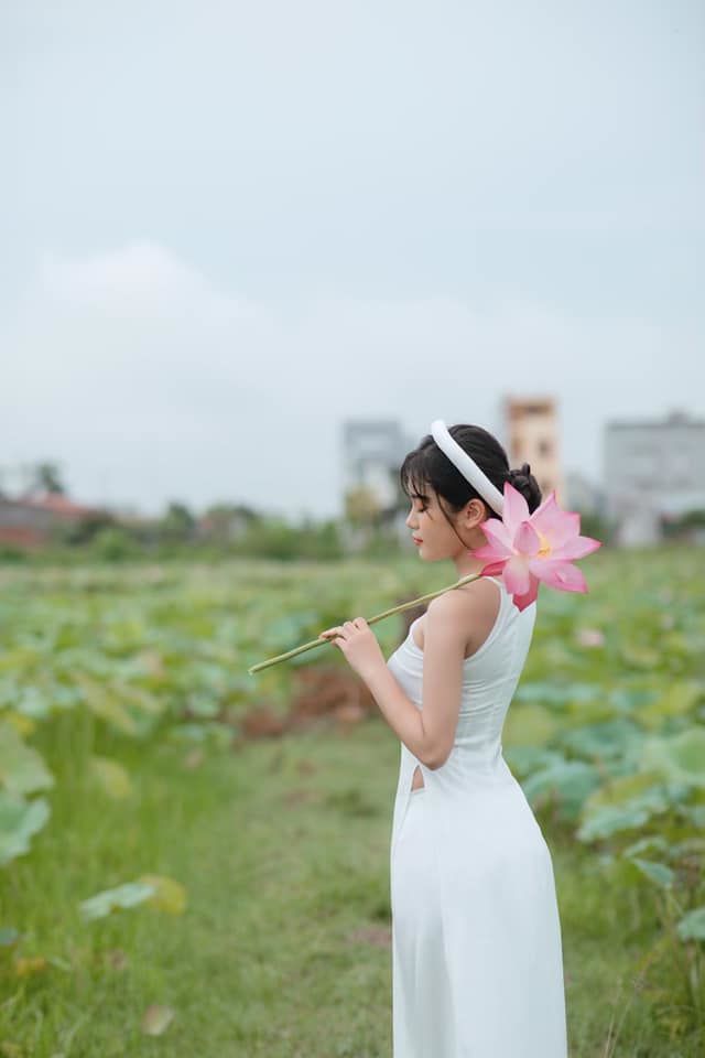 Con gái Hiệp Gà tuổi 17: Xinh như Hoa hậu, tương lai đầy hứa hẹn