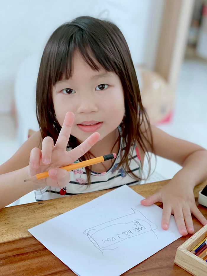 Con gái nhà Lý Hải: Sống trong nhung lụa nhưng đã biết nhiều việc