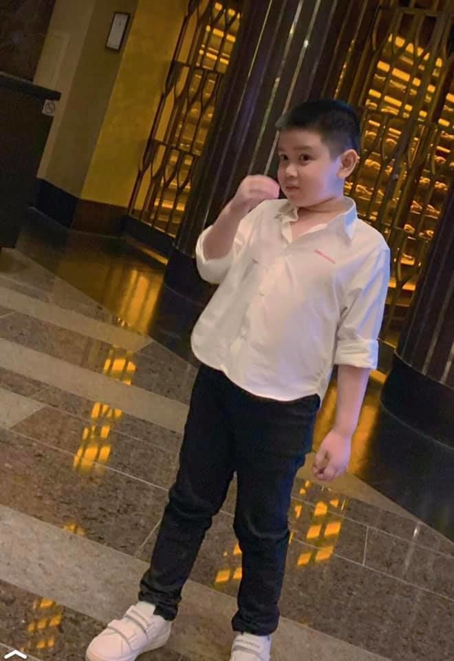 Con trai 6 năm xa cách của Quỳnh Chi Hugo: Nay đã lớn bảnh bao