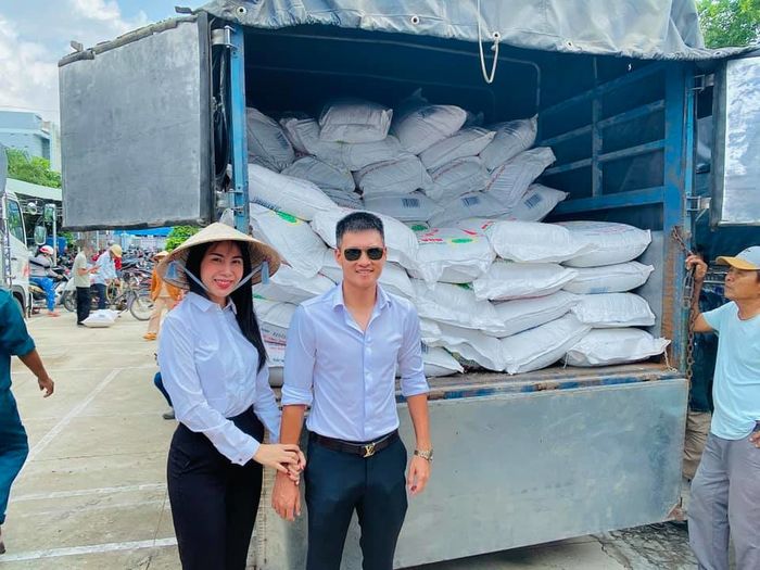 Công Vinh: Không sao kê online vì chúng tôi người thật việc thật