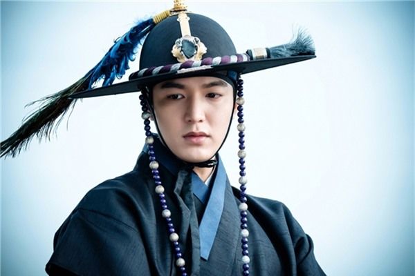 Dàn nam thần cổ trang đẹp “hết nước chấm của Kpop
