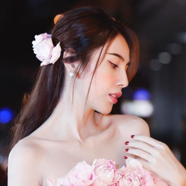 Dàm sao Đẹp Từng Centimet sau 12 năm: Hà Tăng làm dâu nghìn tỷ