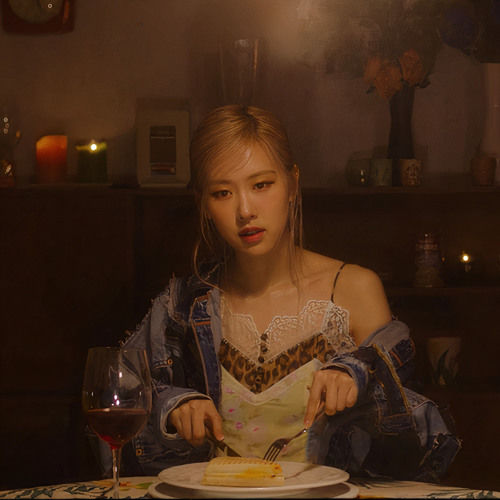 Đẳng cấp nhan sắc idol Kpop: Thách thức camera thường của fan