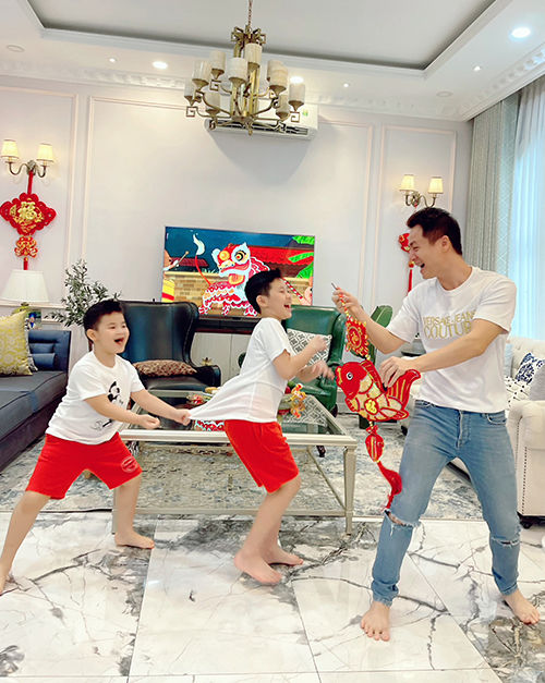 Đêm Trung thu của rich kid Vbiz: Bo Thúi, Hayden hoá chú Cuội cực yêu