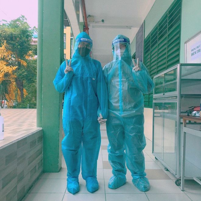 Dị ứng với boss, cô gái đem tặng chú mèo ai ngờ gặp được nhân duyên