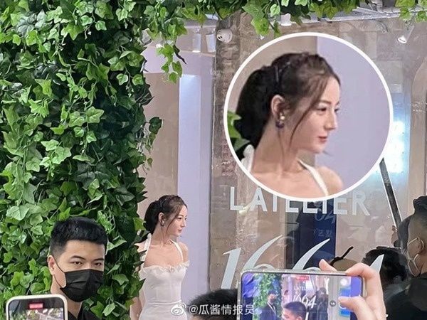 Địch Lệ Nhiệt Ba qua ảnh chụp lén: Lần này liệu có khá hơn trước đó?