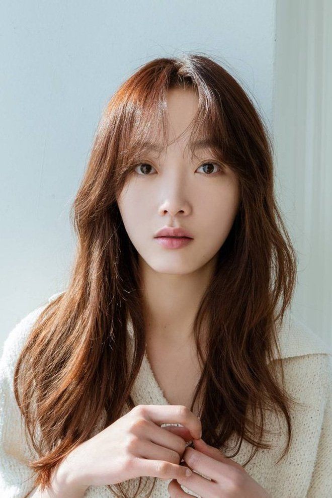 Diễn viên Squid Game giống Sulli như chị em thất lạc: Style cũng y hệt