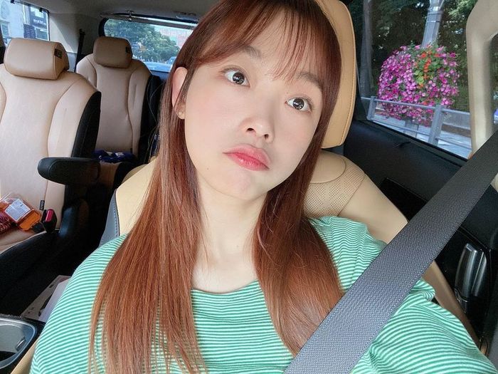 Diễn viên Squid Game giống Sulli như chị em thất lạc: Style cũng y hệt