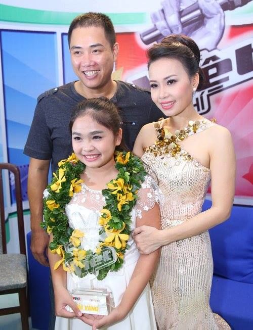 Dụi mắt mới nhận ra Quán quân Giọng hát Việt nhí 2014 Thiện Nhân