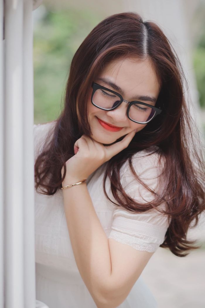 Dụi mắt mới nhận ra Quán quân Giọng hát Việt nhí 2014 Thiện Nhân