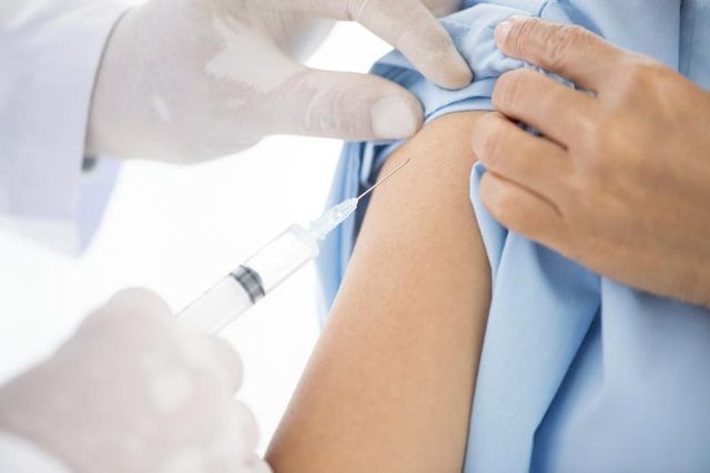 Hiệu quả không ngờ khi tiêm trộn vắc xin Covid-19: Miễn dịch mạnh hơn