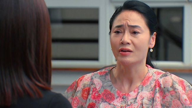 Hương Vị Tình Thân: Mẹ Bích xuất hiện chống lưng cho Nam
