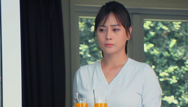Hương Vị Tình Thân: Mẹ Bích xuất hiện chống lưng cho Nam