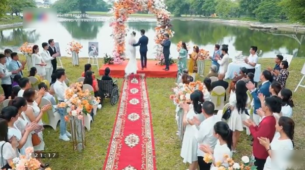 Hương Vị Tình Thân: Nam diện váy cưới 350 triệu trong lễ cưới với Long