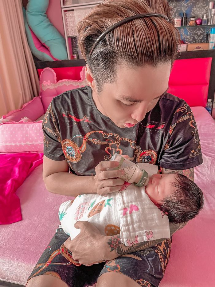 Kiểu tóc của sao nam Việt mùa dịch: Hải Triều tiết kiệm dầu gội đầu