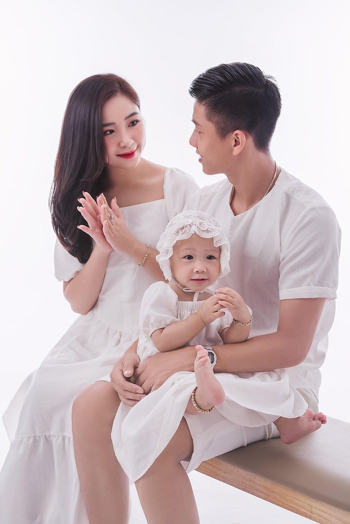 Dàn cầu thủ 25, 26 tuổi đã xài cùng một chiêu nịnh “nóc nhà