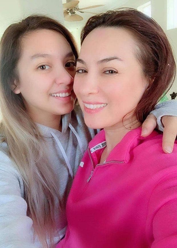 Mỹ nhân Việt ai cũng than đẻ thuê, Phi Nhung và con gái lại như một