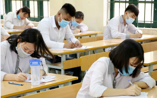 Nể phục nữ công nhân đỗ đại học ở tuổi 40 nhưng do dự vì hoàn cảnh