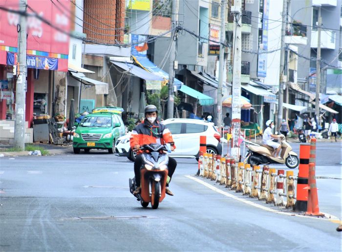 Ngày shipper được giao liên quận: Tiền hàng 631k còn tiền ship 400k