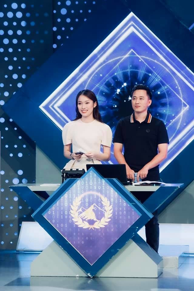 Nghệ An vùng đất sinh ra trai tài, gái giỏi: Khánh Vy 22 tuổi MC VTV