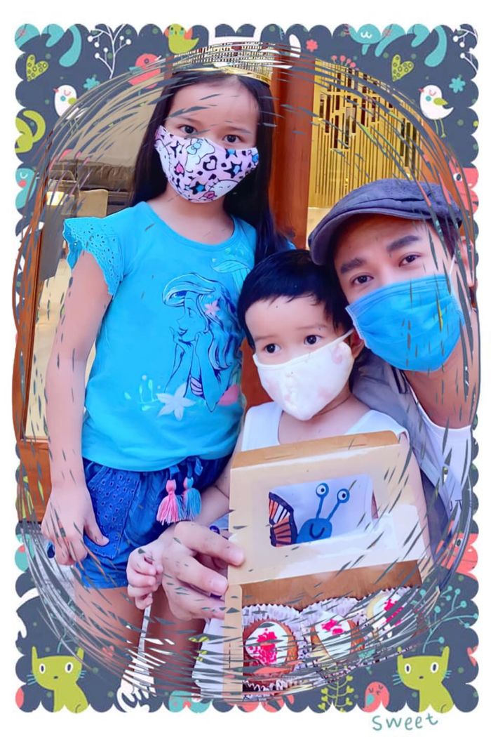 Nghị lực nuôi con của ông bố đơn thân Vbiz: bé Bôm làm bố nở mặt