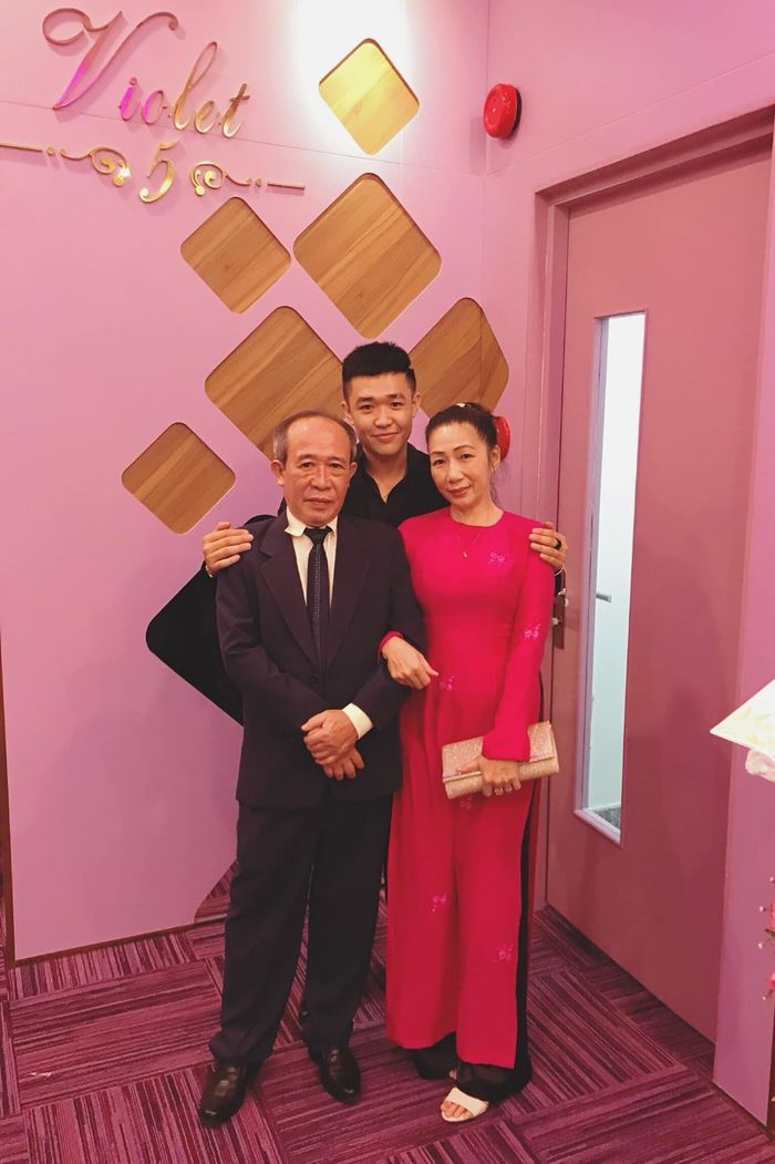 Người chồng chưa bao giờ để vợ xuống bếp, chưa bao giờ để vợ buồn