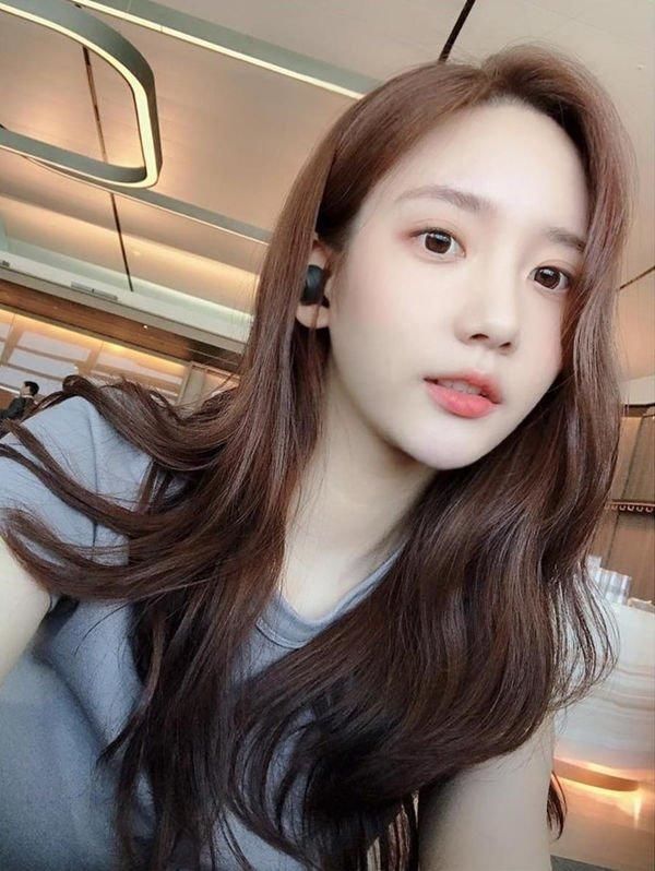 Nhân vật đại náo showbiz Châu Á: CBiz có Vương Tư Thông, còn Vbiz?