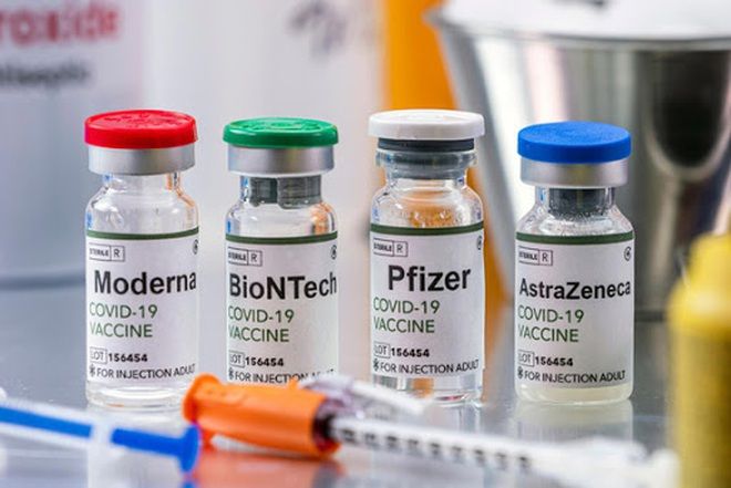 Những điều cần biết về tiêm mũi 2 vắc xin: Được trộn Moderna và Pfizer