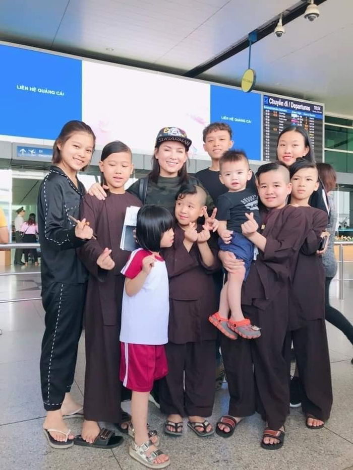 Những hình ảnh cuối cùng của Phi Nhung bên các con nuôi