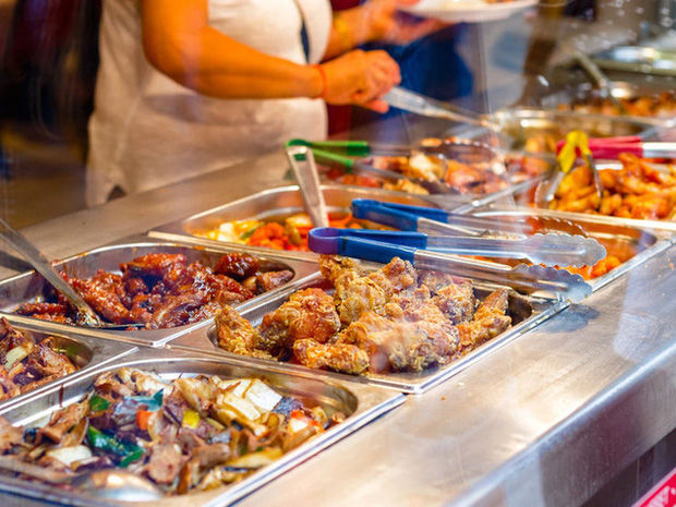 Những món hạn chế đụng tới khi đi buffet, đến cả đầu bếp còn lắc đầu