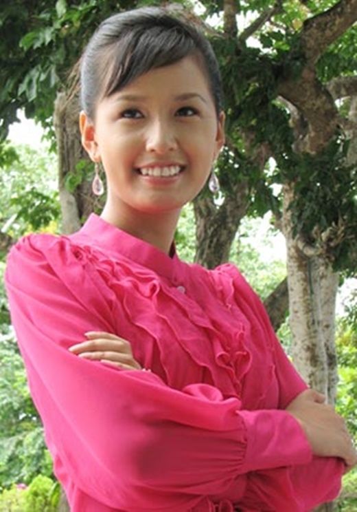 Những mỹ nhân Việt lên đời nhờ chỉnh răng: Hoà Minzy cười tỏa nắng
