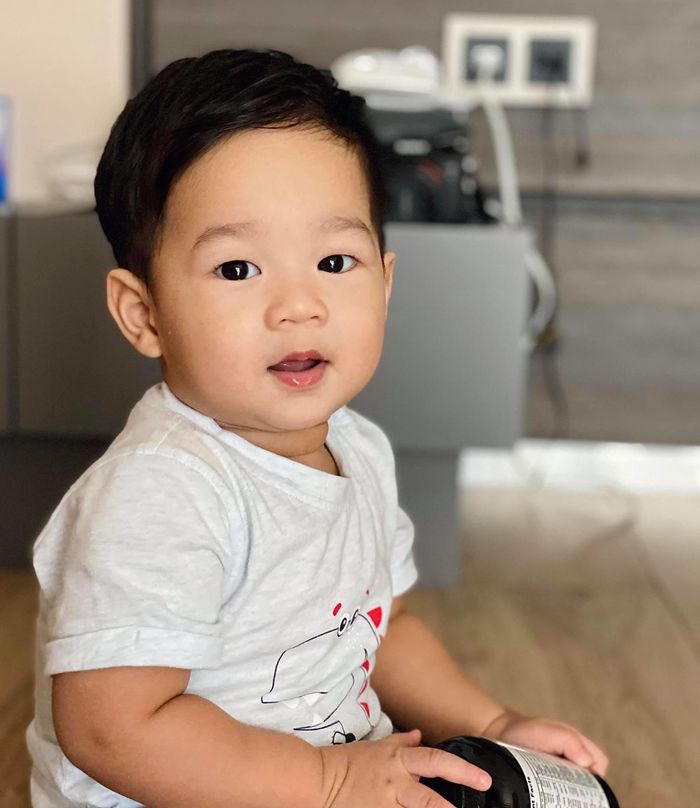 Hội nàng Hậu mới ngày nào là biểu tượng nhan sắc, nay đã 1 nách 2 con