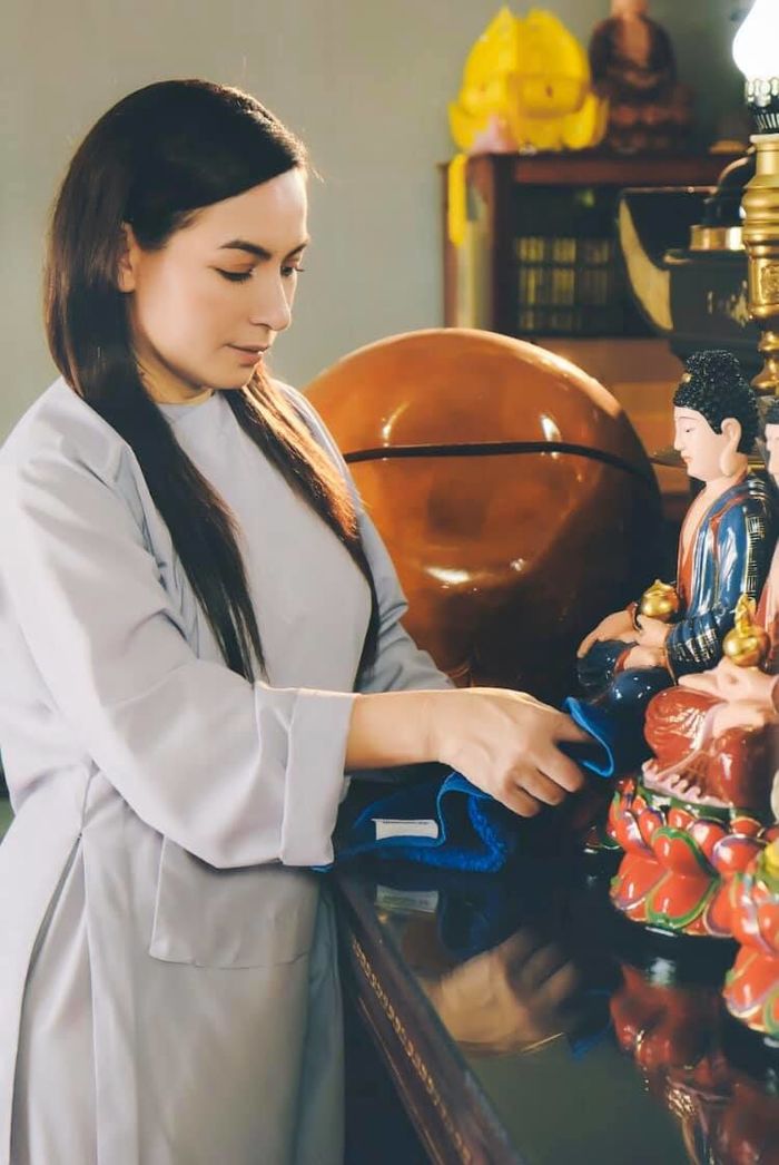 Những sao Việt thành danh ở nước ngoài nhưng chọn quay về nước