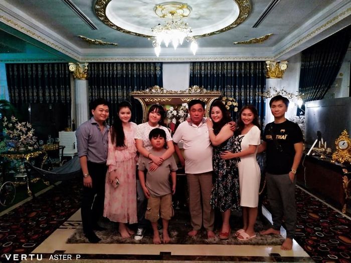 Những tỷ phú tặng phần lớn tài sản cho XH: Dạy con giá trị lao động