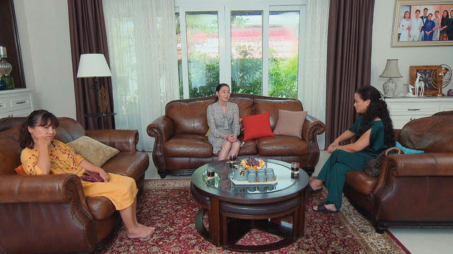 Sao Việt 24h: Bố Sinh được minh oan, Giáng My khoe sắc bên Lê Minh