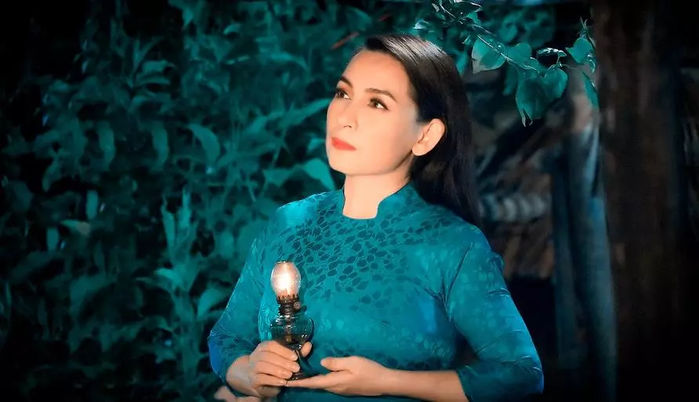 Sao Việt 24h: Cuộc sống của bố Sinh bị phơi bày trước nhà chồng Nam