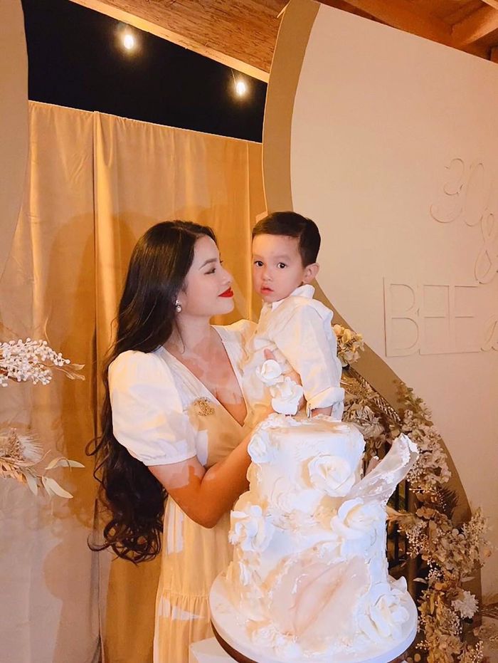 Sao Việt 24h: Đàm Vĩnh Hưng mời công ty kiểm toán vào cuộc