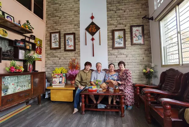 Sao Việt 24h: Long - Nam tình bể bình trong đám cưới
